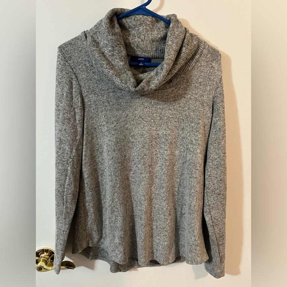 Apt.9 small Heather Gray Cowl Neck Sweater